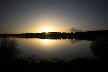 Fototapeta premium Sunset over a loch 2