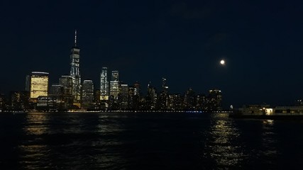 Fototapeta na wymiar Night view of Manhattan