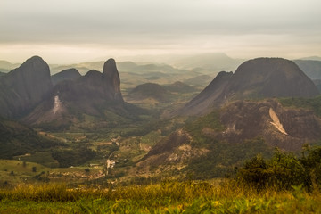 Serra do Camelo. Pancas, ago/2018