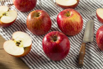 Raw Red Organic Kiku Apples