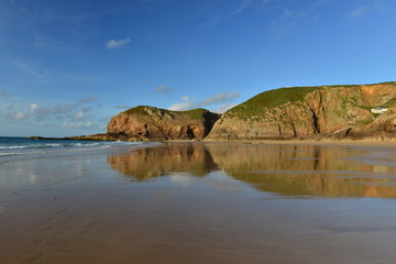 Plemont beach, Jersey, U.K.
Natural coastline late Summer.