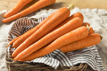 Raw Organic Orange Carrots