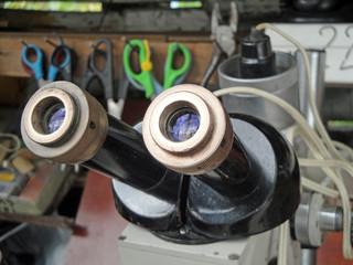 Microscope / Old microscope on the market in Tbilisi