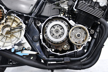 Fototapeta na wymiar 大型バイクのクラッチ修理