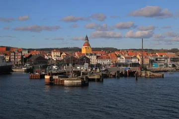 Papier Peint photo Porte Port pittoresque de Faaborg sur l& 39 île danoise de la mer Baltique de Funen
