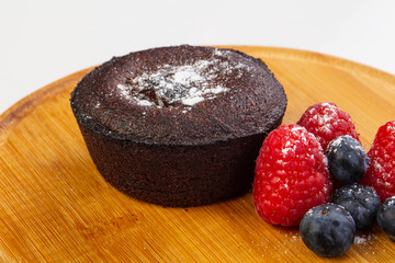 Brownie cake with berries