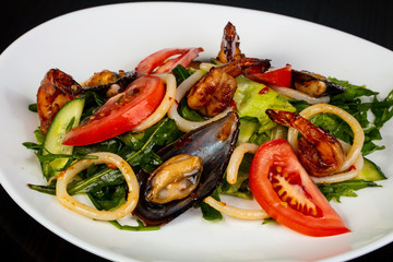 Salad with seafood