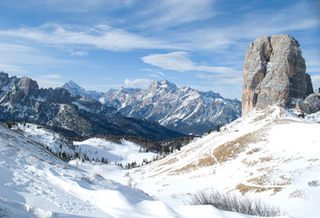 la fantastica vista dalle 5 torri sopra Cortina d'ampezzo, sulle dolomiti © corradobarattaphotos