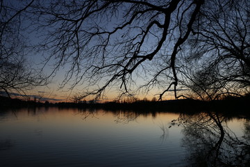 Couché de soleil étang