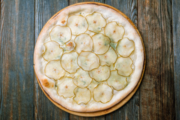 Pizza with pears and Gorgonzola cheese.