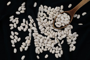 Fototapeta na wymiar Dried vegetables, white beans