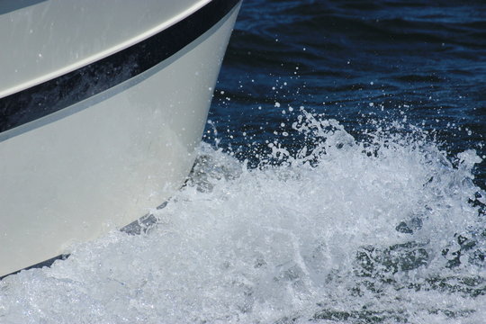 Boat with splashy waves