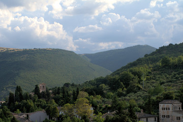 Obraz premium village,hill,panorama,summer,landscape,clouds,mountains,nature,green,forest,view,travel,trees