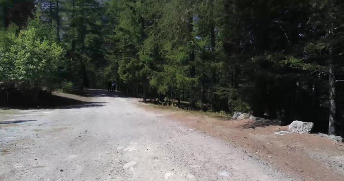 The Vallone di Saint-Marcel is a side valley of the Valle d'Aosta, between the Val Clavalit&eacute; and the Vallone delle Laures.
