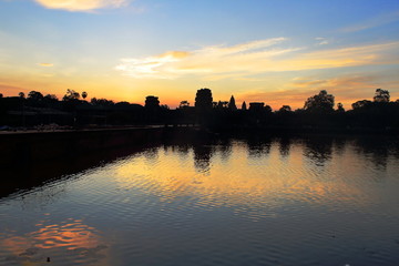 Fototapeta na wymiar Angkor sous le soleil