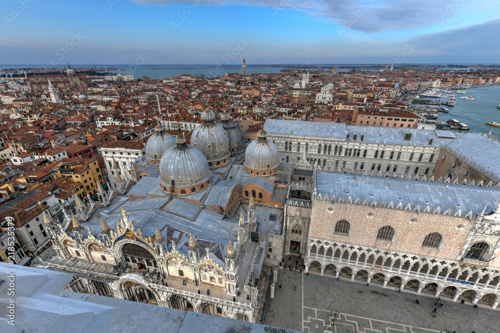 Wall mural saint mark's square - venice italy