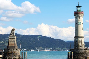 Hafeneinfahrt von Lindau mit Löwen und Leuchtturm, römische Ziffern links bedeuten 1856