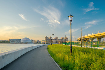 A new embankment on the Krestovskaya shoal, the Yacht Bridge, the water park and the Western...