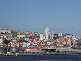 Lissabon  - Blick vom Tejo