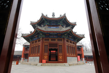 Obraz premium Manjusri Pavilion in the Zhengjue Temple in Old summer palace ruins park, Beijing, China