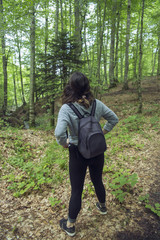 Fototapeta premium traveling girl in the forest