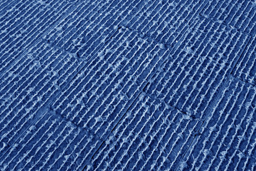 carving traces on the rocks