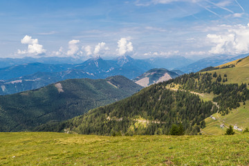 Obraz premium Hiking From Lake Weissensee To Mt. Latschur 2.336m In Carinthia Austria