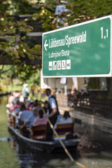 Ein Wegweiser im Spreewald