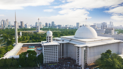 Istiqlal mosque with National Monument