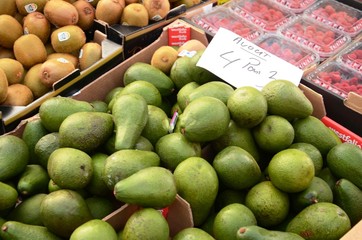 Marché dominical de la place du Miroir à Jette (Bruxelles) : Fruits

