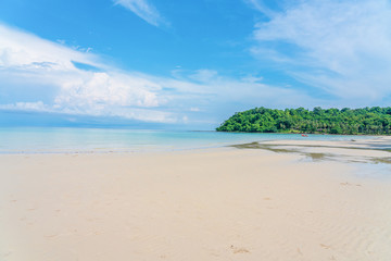 Fototapeta premium Beautiful Tropical Beach blue ocean background Summer view Sunshine at Sand and Sea Asia Beach Thailand Destinations 