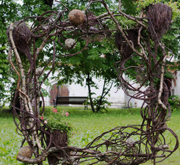 the scenery from dry twigs in a city Park
