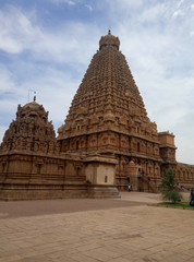 Fototapeta premium thanjai big temple - raja kopuram