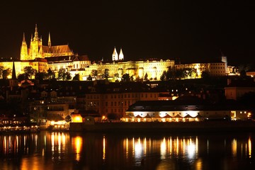 Fototapeta na wymiar night Praga