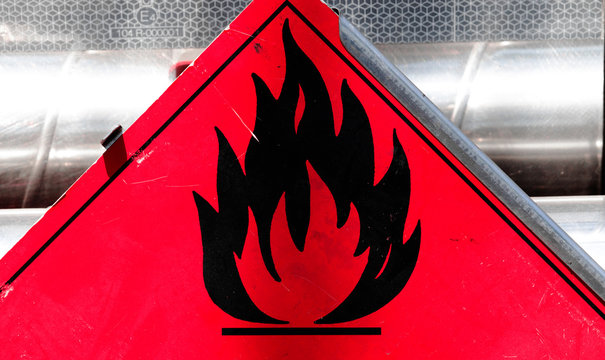 Feuergef&auml;hrlicher Stoff Gefahrgutkennzeichen