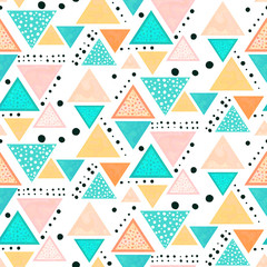 Seamless Pattern of Colorful Triangles