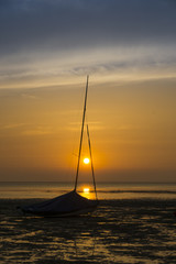 Sonnenuntergang über dem Wattenmeer, Norddeich, Norden, Ostfriesland, Niedersachsen, Deutschland, Europa