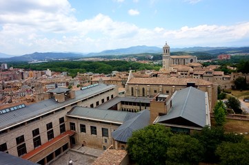 Obraz premium Panorama of the ancient Spanish city of Girona, opening from the walls of the fortress