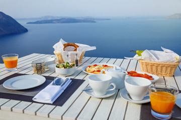 Breakfast by the sea