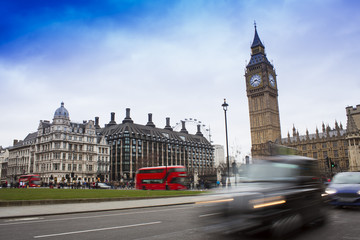 Fototapeta na wymiar car traffic in London city. Big Ben in background, long exposure photo