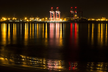 Fototapeta na wymiar Liverpool Docks Reflection