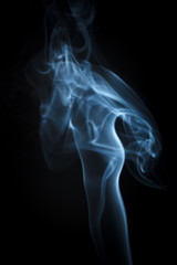 Obraz premium Abstrakcyjny wzór dymu wygląda jak kształt / figura