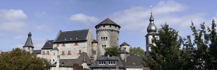 Fototapeta na wymiar Burg Stolberg über der historischen Altstadt