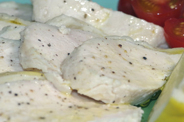 鶏むね肉をヨーグルトに漬けた自家製ハム