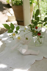 野バラとワイルドストロベリーと天使