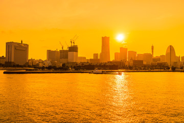 Fototapeta premium Beautiful building and architecture in Yokohama city skyline