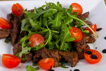 Beef with ruccola