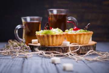 fruit cakes with tea