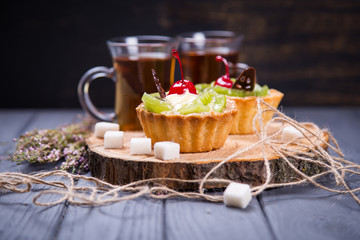 fruit cakes with tea