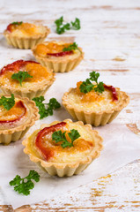 Tartlets with vegetables